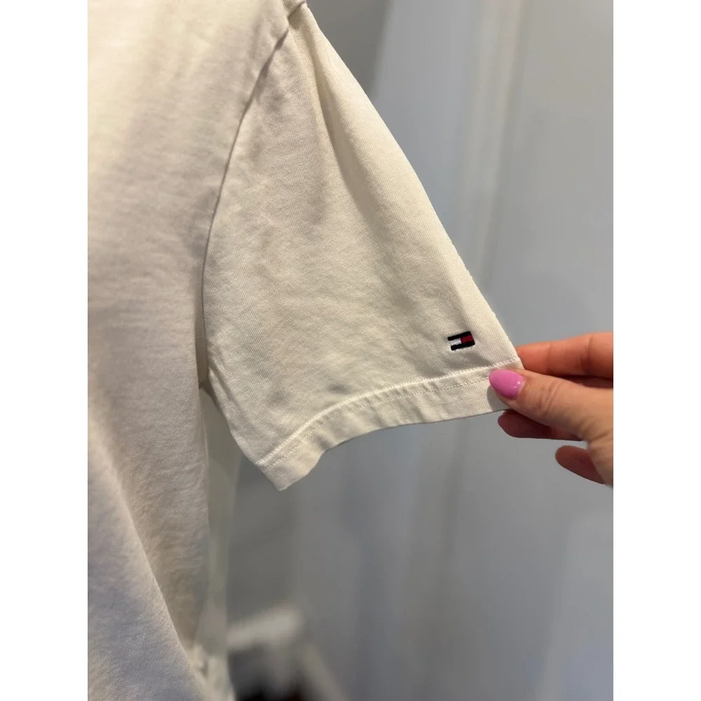Tommy Hilfiger Men's Cream Embroidered Crest Tee | Size Medium